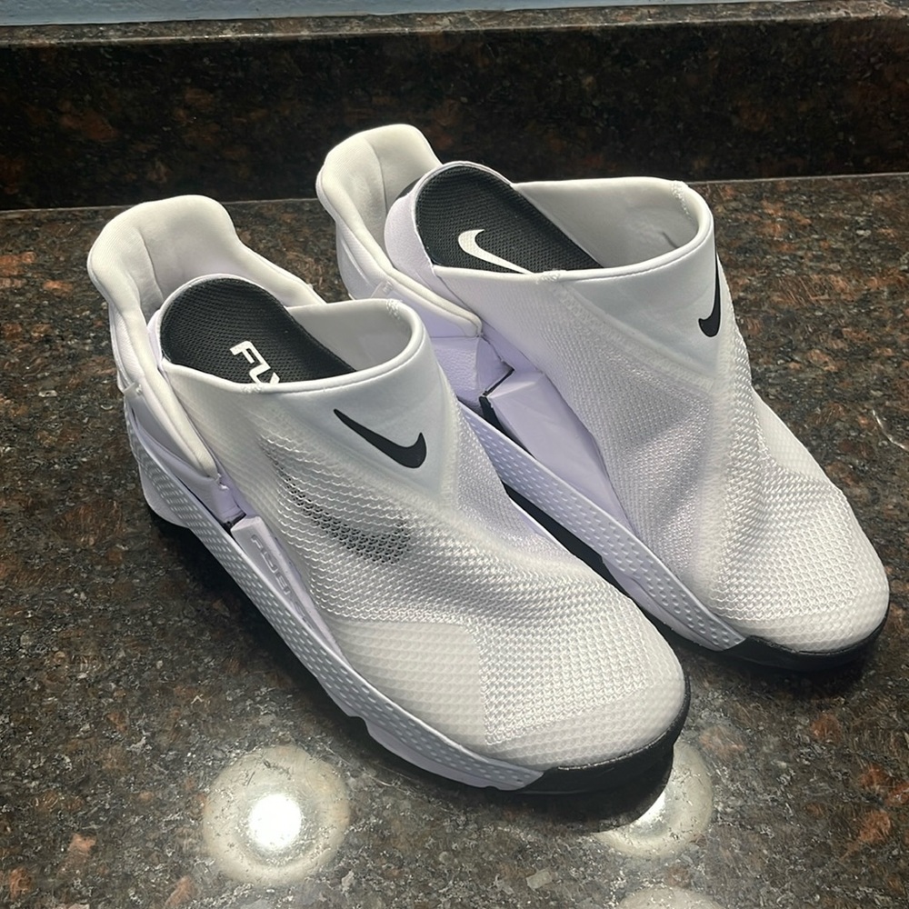Nike Go FlyEase